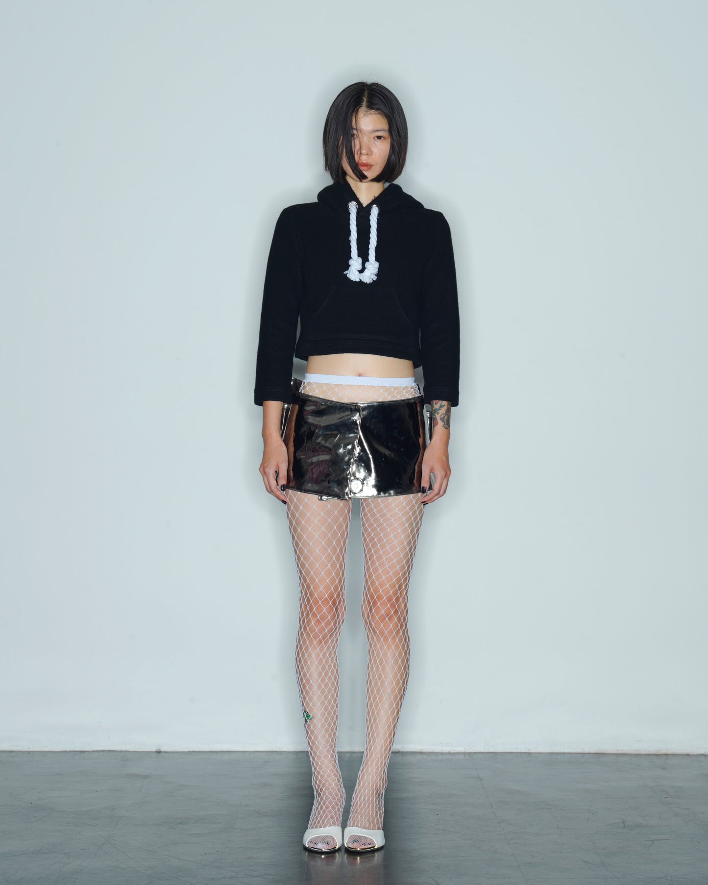 DOLL HOODIE BLACK