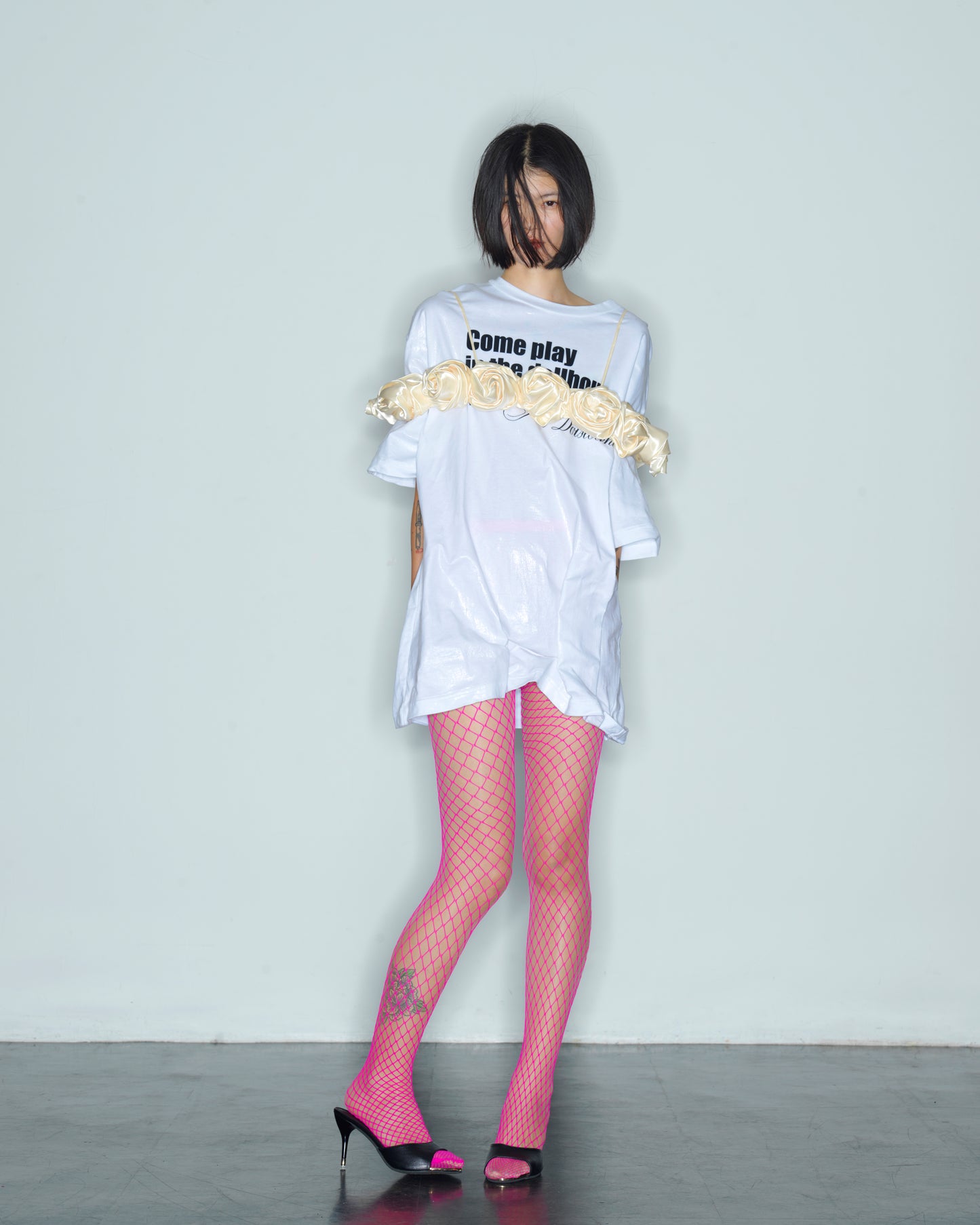NO SHAPED TEE